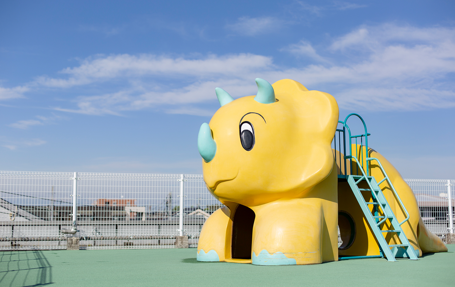 大きな遊具で遊ぶ-3